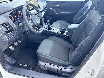Nissan QASHQAI 1.3DIG-T 140CV 2WD MT  N-CONNECTA TECHO + QASHQAI 1.3DIG-T 140CV 2WD MT  N-CONNECTA TECHO + WHITE 3P/BLACK M